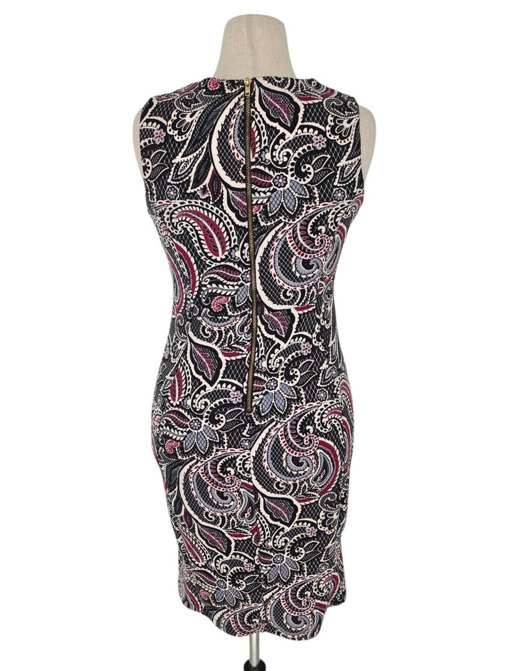 Shelby & Palmer Sheath Dress Size 8 Black Paisley Sleeveless Stretch - Picture 4 of 8